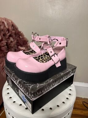 Pink Heart Buckle Women’s Platform Shoes